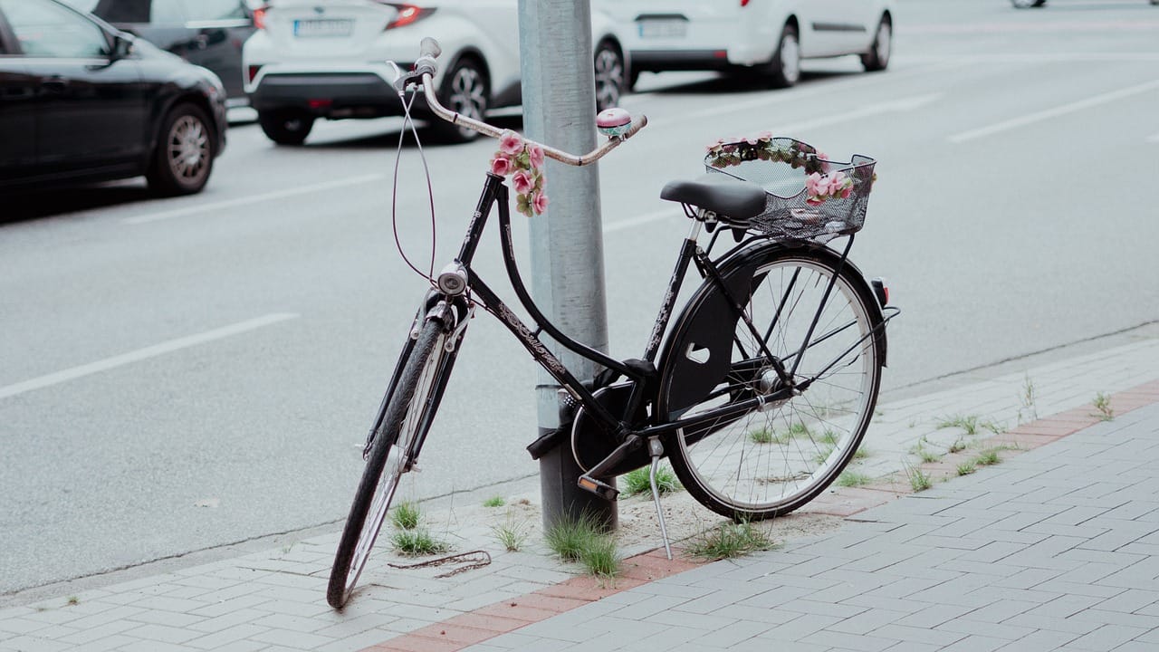 Co lepsze: sakwy czy torby bikepackingowe?