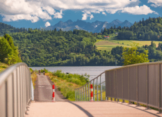 Odkryj Małopolskę na dwóch kołach z narowery.visitmalopolska.pl
