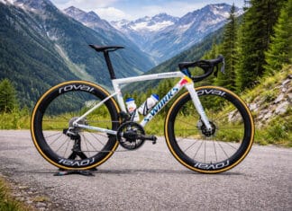 Co wybraliby zawodowi kolarze? Canyon vs Colnago vs Specialized S-Works — jednoznaczny wybór PRO